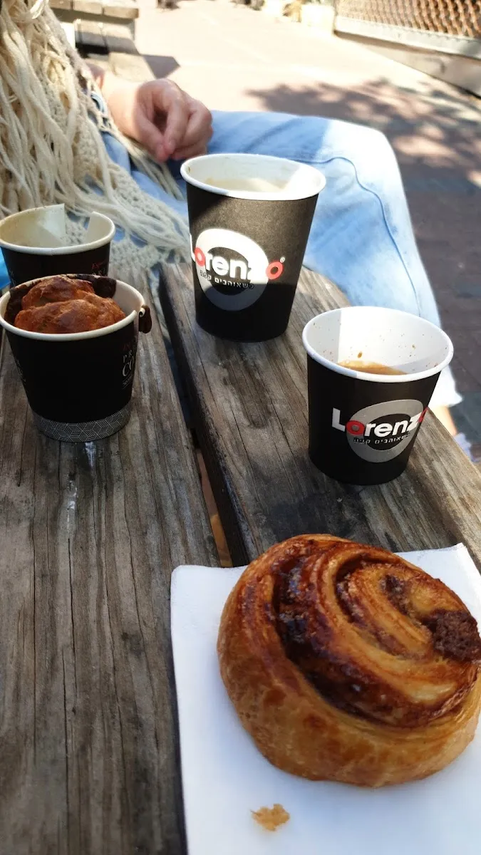 Nina Bagel Bar — photo 6