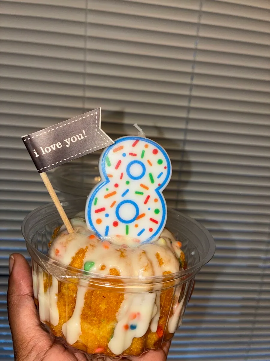 Nothing Bundt Cakes — photo 7