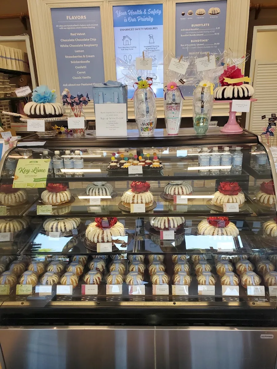 Nothing Bundt Cakes — photo 7
