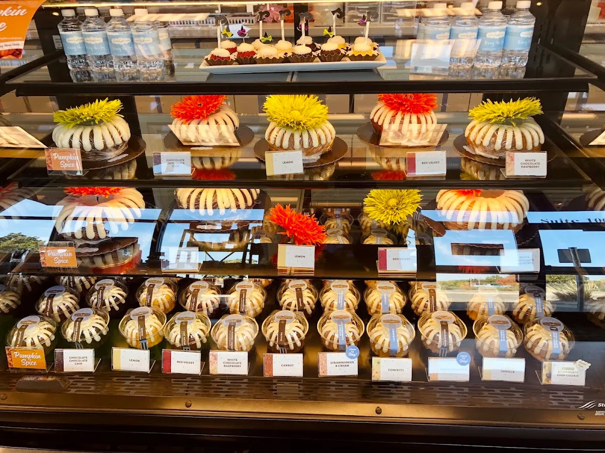 Nothing Bundt Cakes (Eagan) — foto 7
