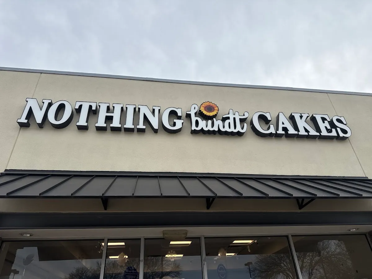 Nothing Bundt Cakes (Plano) — foto 6
