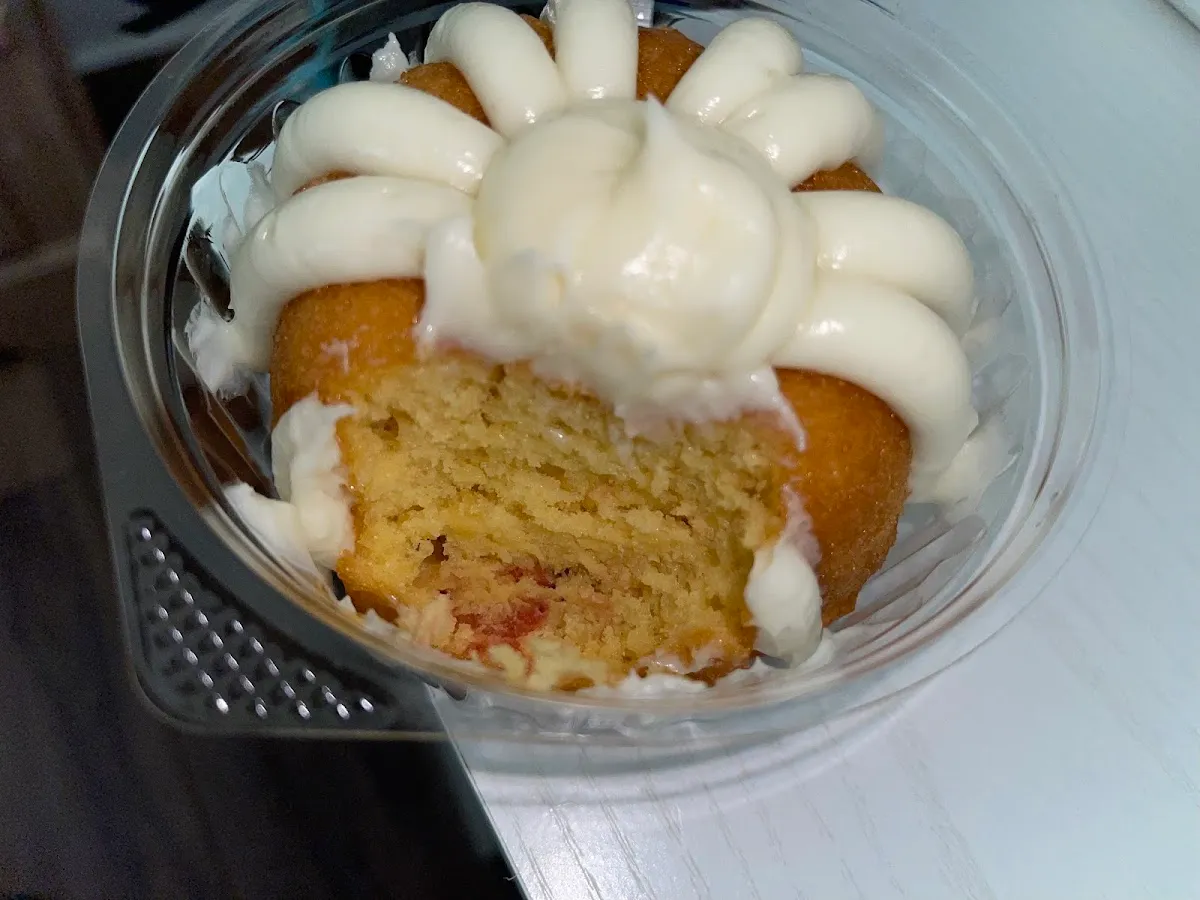 Nothing Bundt Cakes - Windward Pkwy