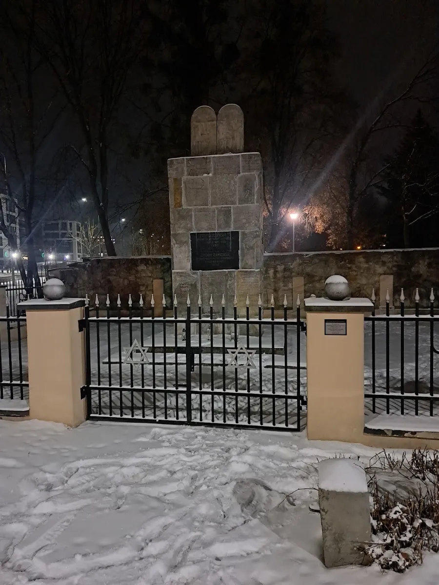 Nowy cmentarz żydowski w Zamościu — foto 6