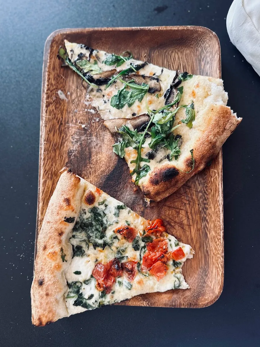 Oasis Pizzeria & Bakery — foto 3