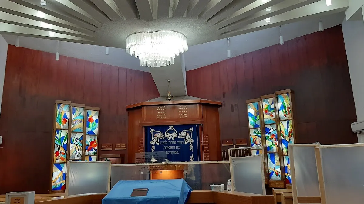 Ohel Bracha Synagogue — foto 4