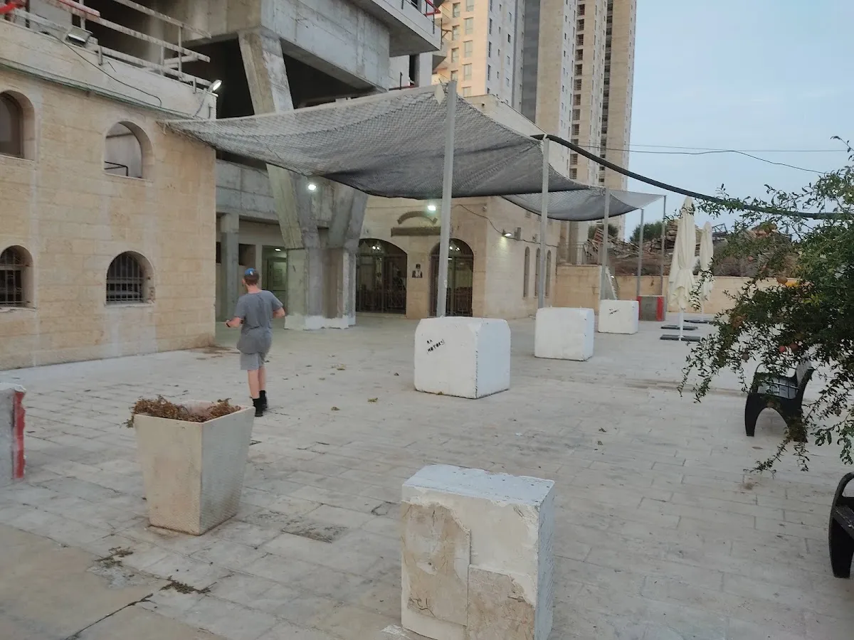 Ohel Chasdei Avraham Synagogue