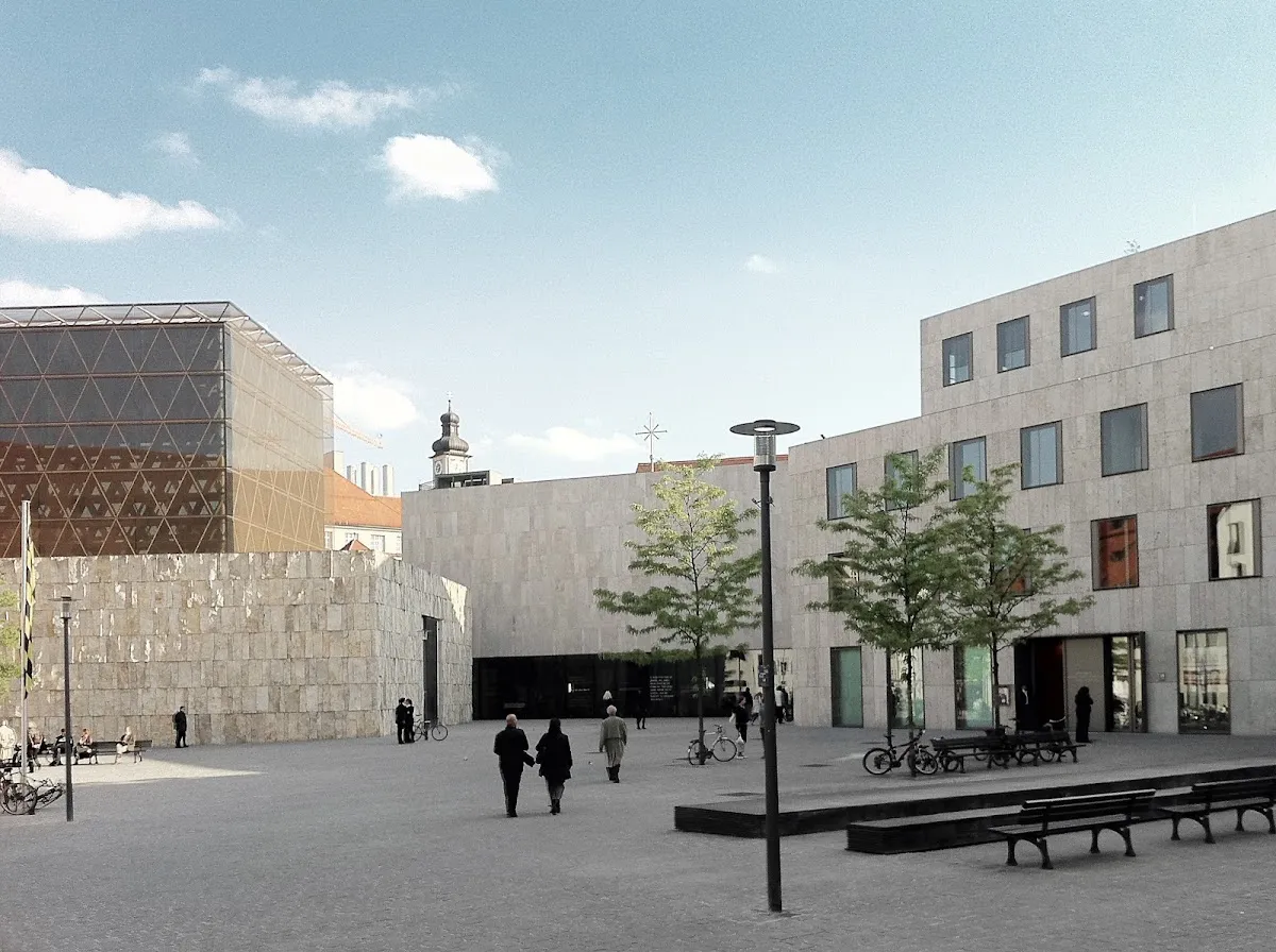 Ohel Jakob — foto 2
