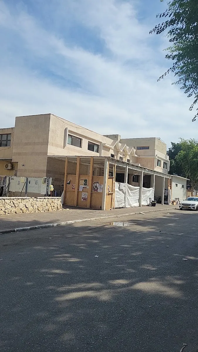 Ohel Nechemya Synagogue — foto 6