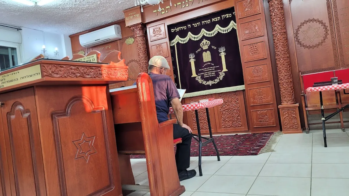 Ohel Tzion Synagogue — foto 5