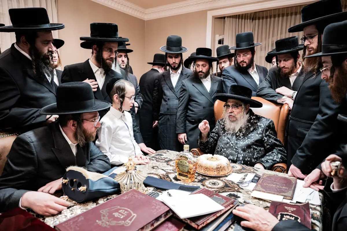 " - Ohr Lashamayim Shul — foto 4