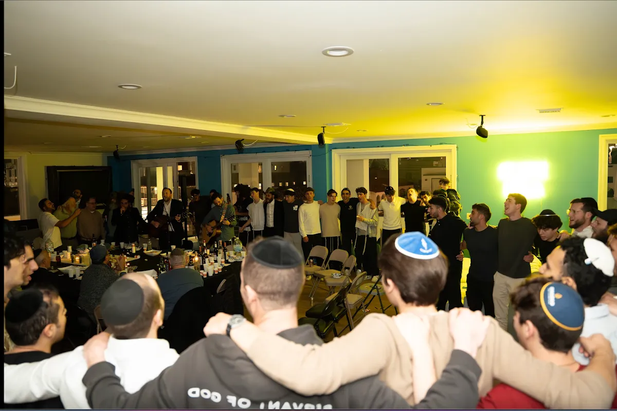 OLAMI UCLA- UCLA Jewish Student Hub (JAM) — photo 6