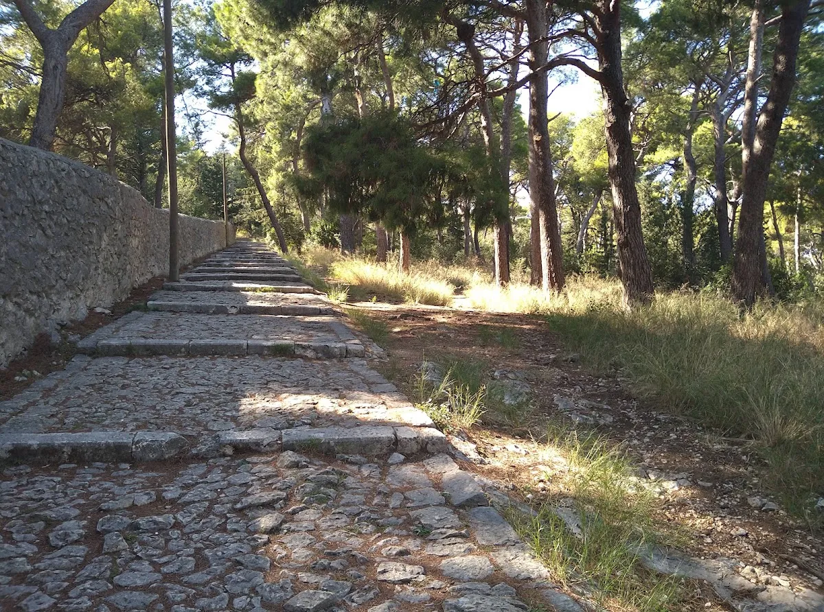 Old Jewish cemetery — photo 2