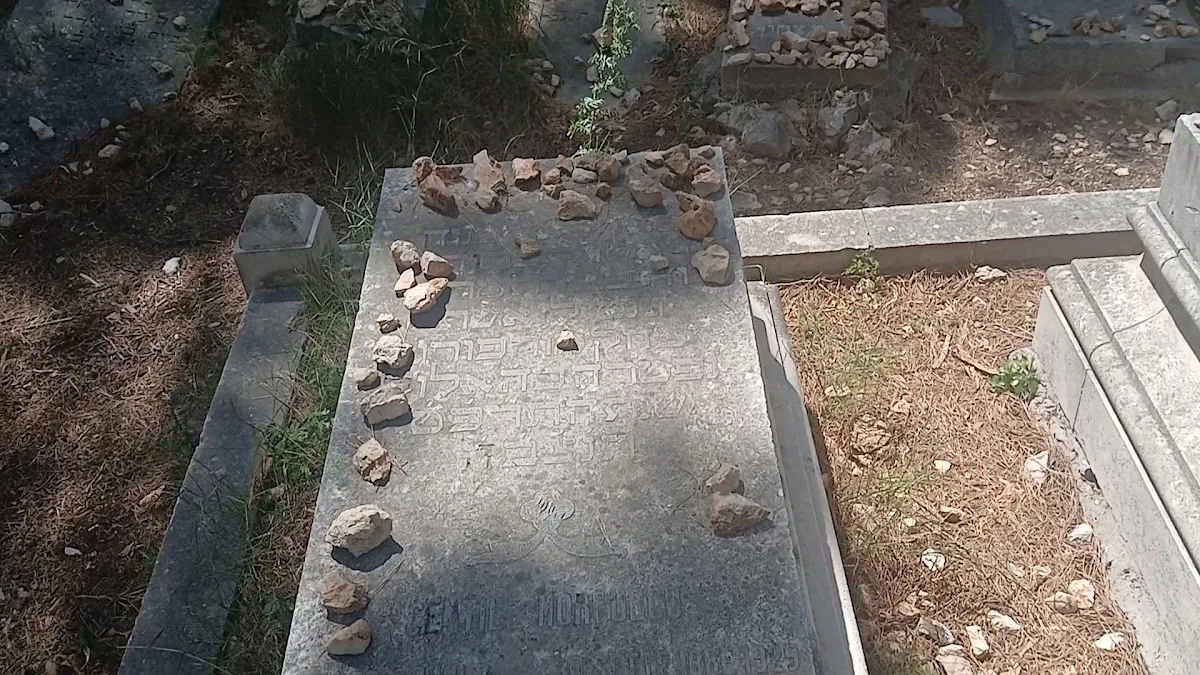 Old Jewish cemetery — photo 3
