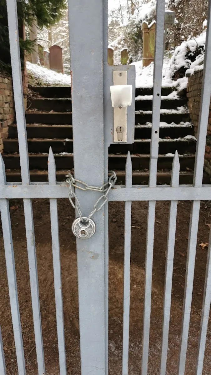 Alter Jüdischer Friedhof Wiesbaden — foto 4