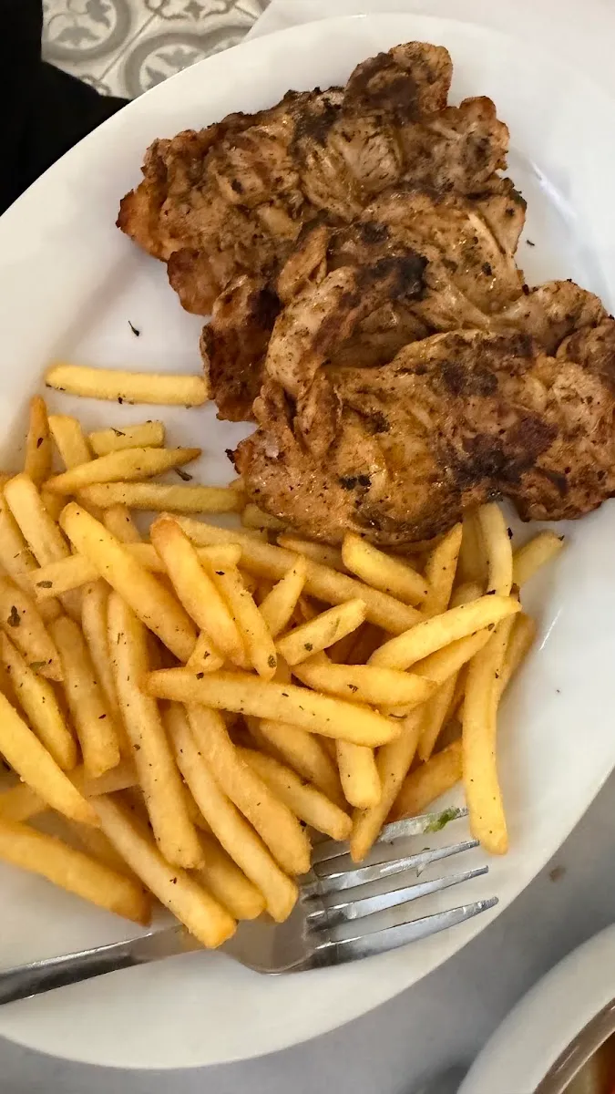 Opa Yavan Kosher Meat Bar — photo 10