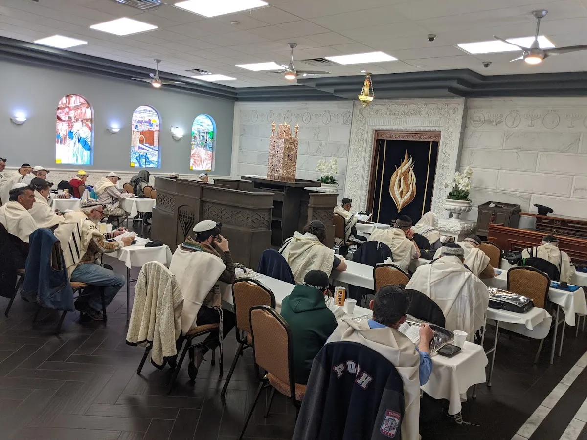 Or Bamidbar Chabad Sephardic Synagogue and Mikvah - Chabad East Las Vegas — photo 6