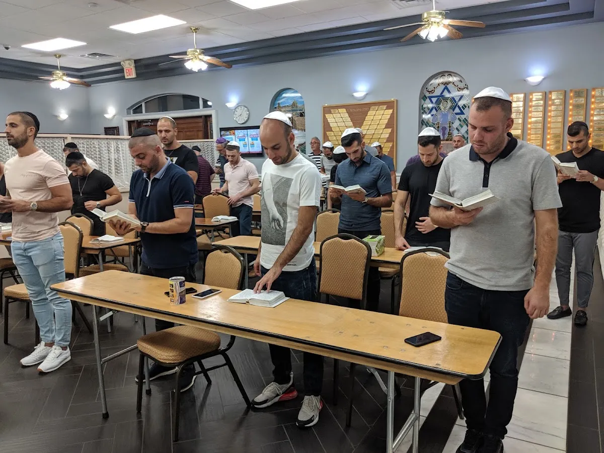 Or Bamidbar Chabad Sephardic Synagogue and Mikvah - Chabad East Las Vegas — photo 7