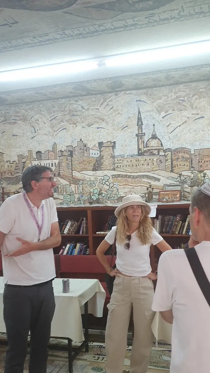 Or Torah Synagogue — foto 4