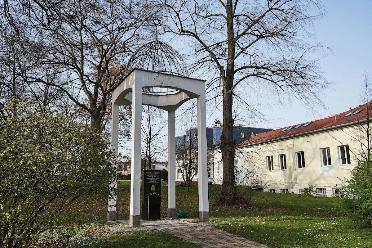 Památník bývalé synagogy Teplice — foto 6