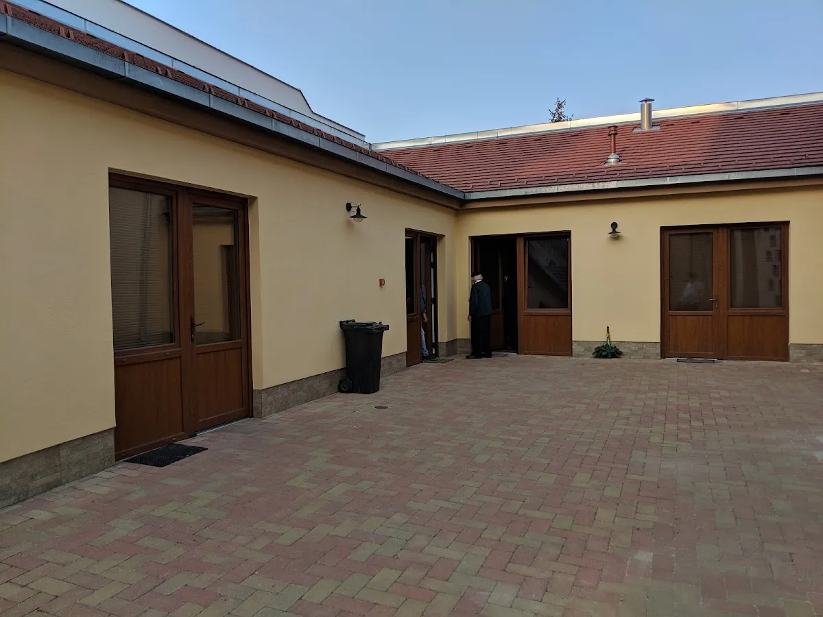 Papa Mikvah Synagogue Vyaged Yakov — foto 10