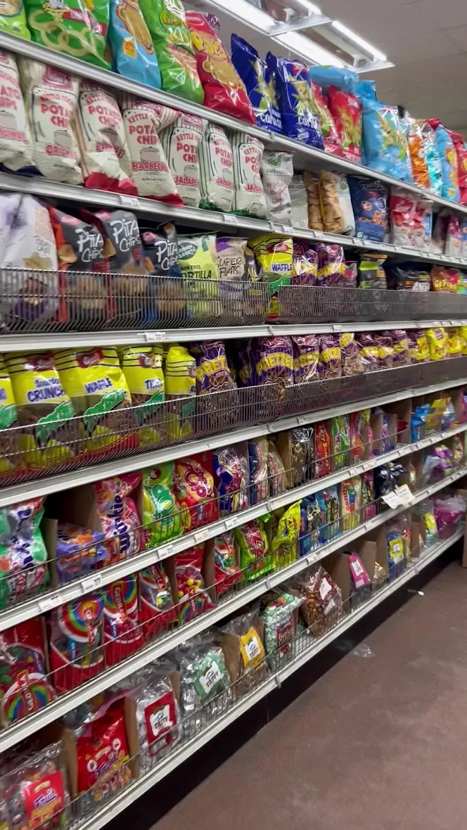 Paperific Supermarket (Borough Park) — foto 2