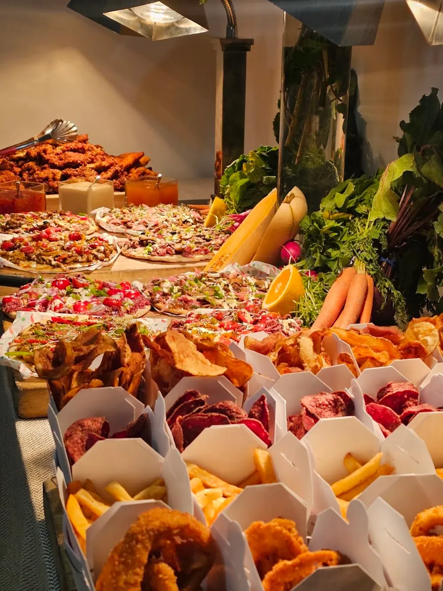 Paprika Deli — photo 10