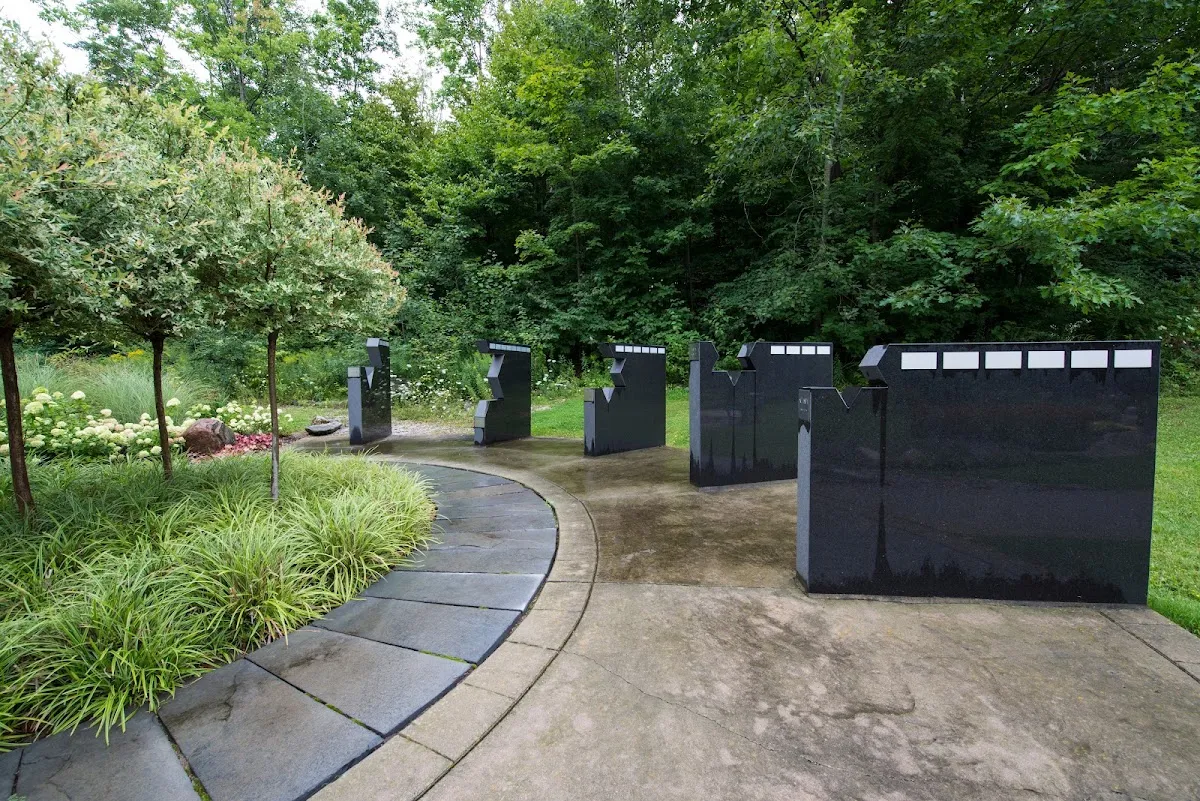 Pardes Shalom Cemetery — foto 7