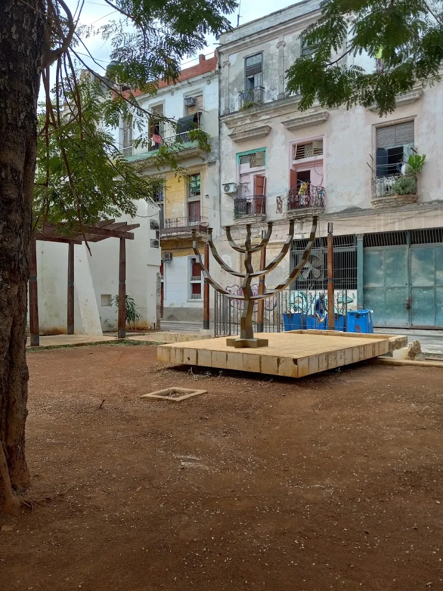 Parque de la Menorah o Parque del Holocausto — foto 2