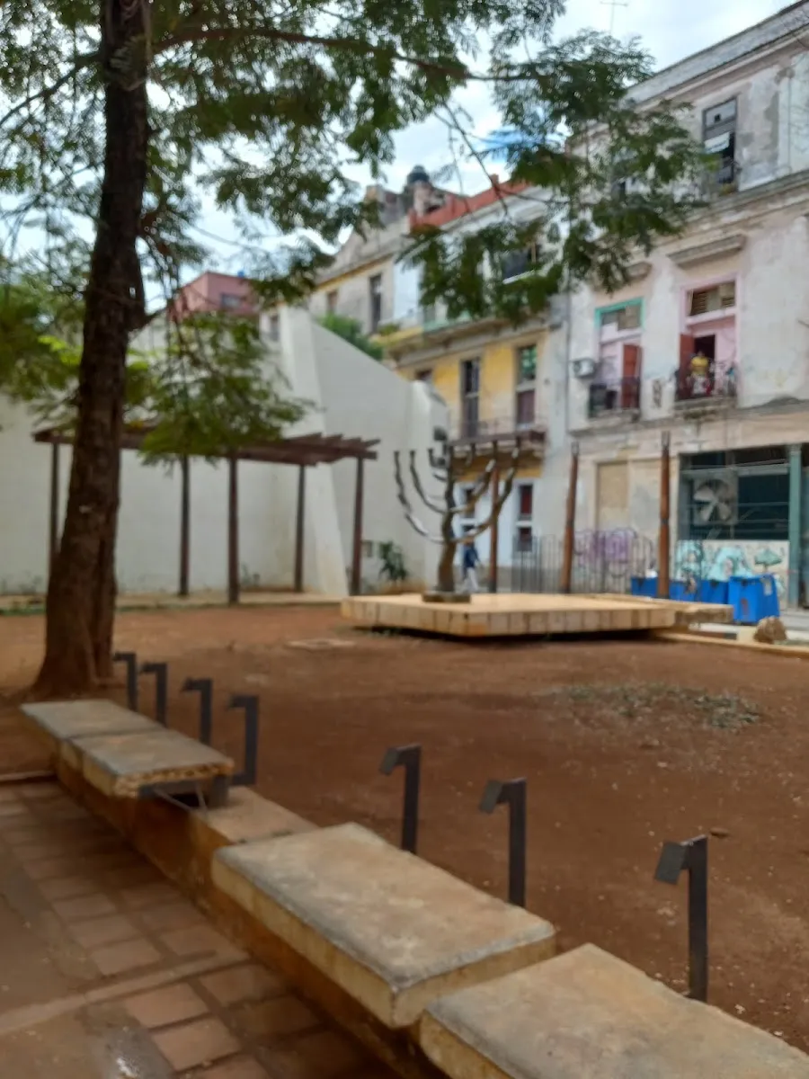 Parque de la Menorah o Parque del Holocausto — foto 6