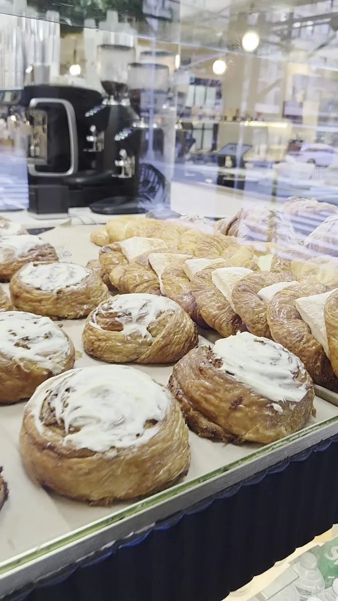 Patis Bakery — photo 2