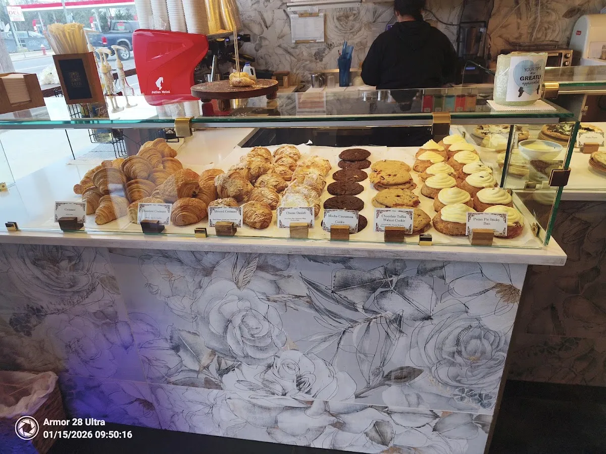 Patis Bakery (Lawrence) — foto 5