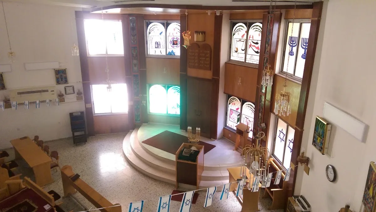 Pe'er Yisrael Synagogue — foto 10