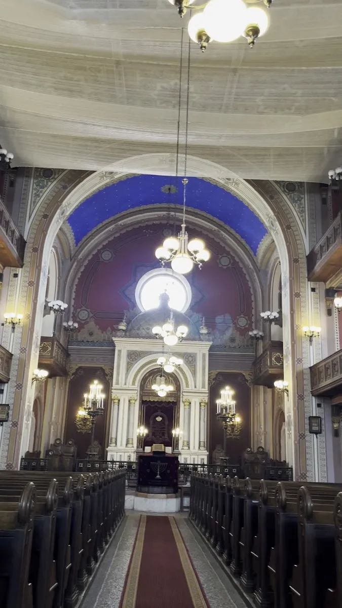 Pécsi zsinagóga — photo 3