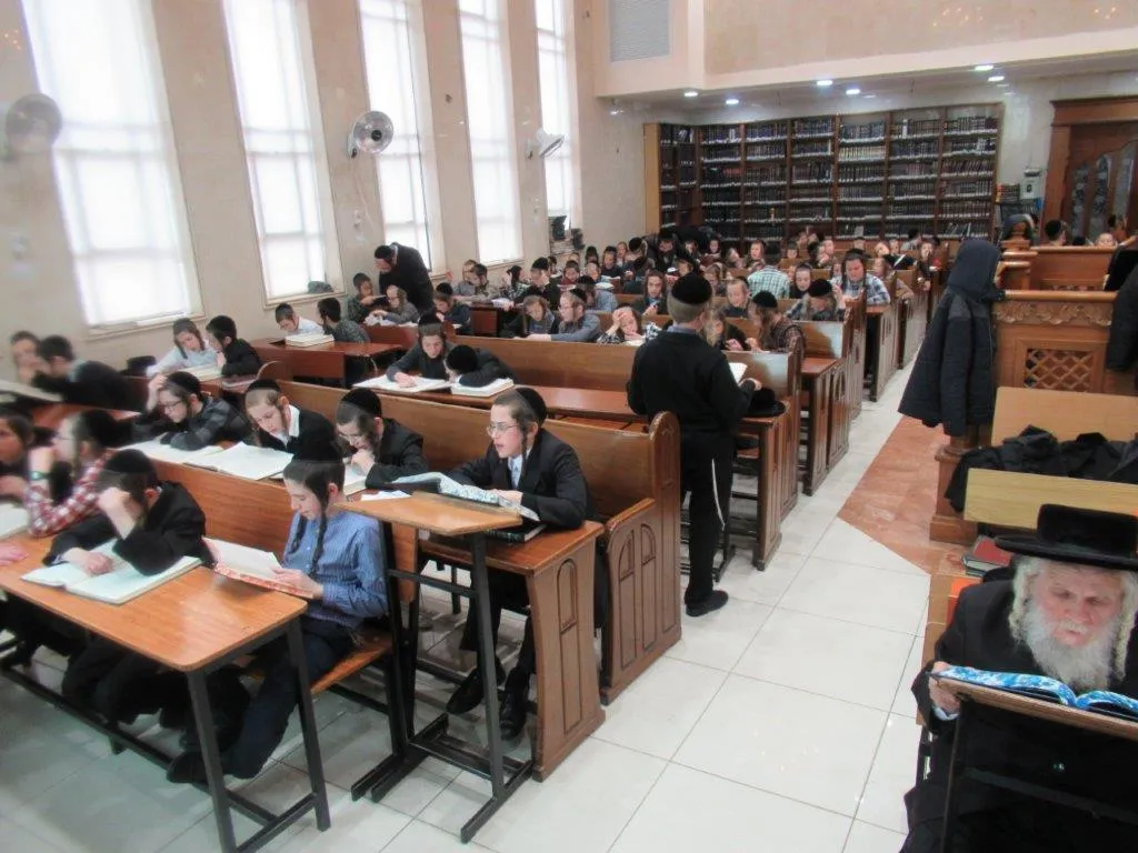 Perushim Synagogue — foto 3