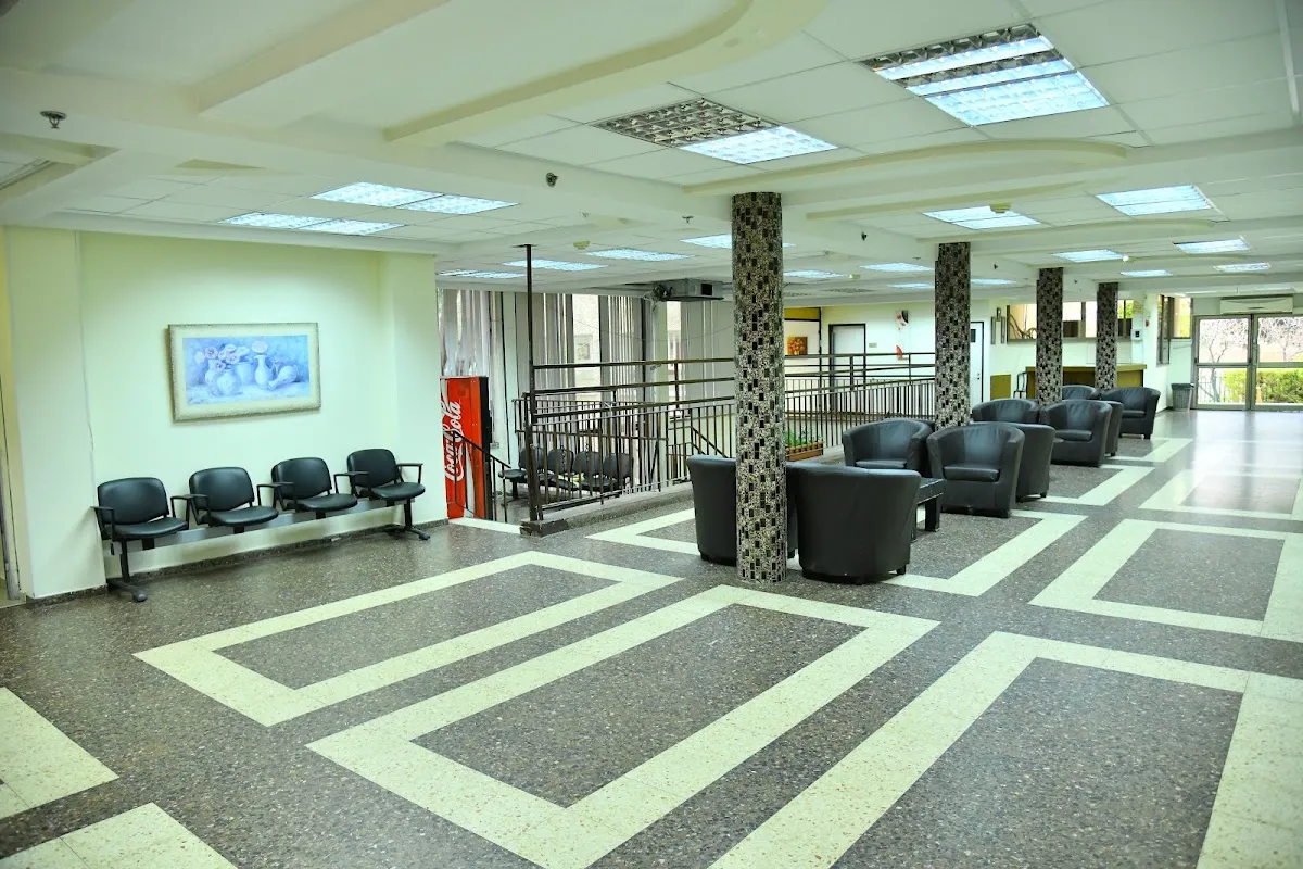 Petah Tikva Yeshiva for young people — foto 4