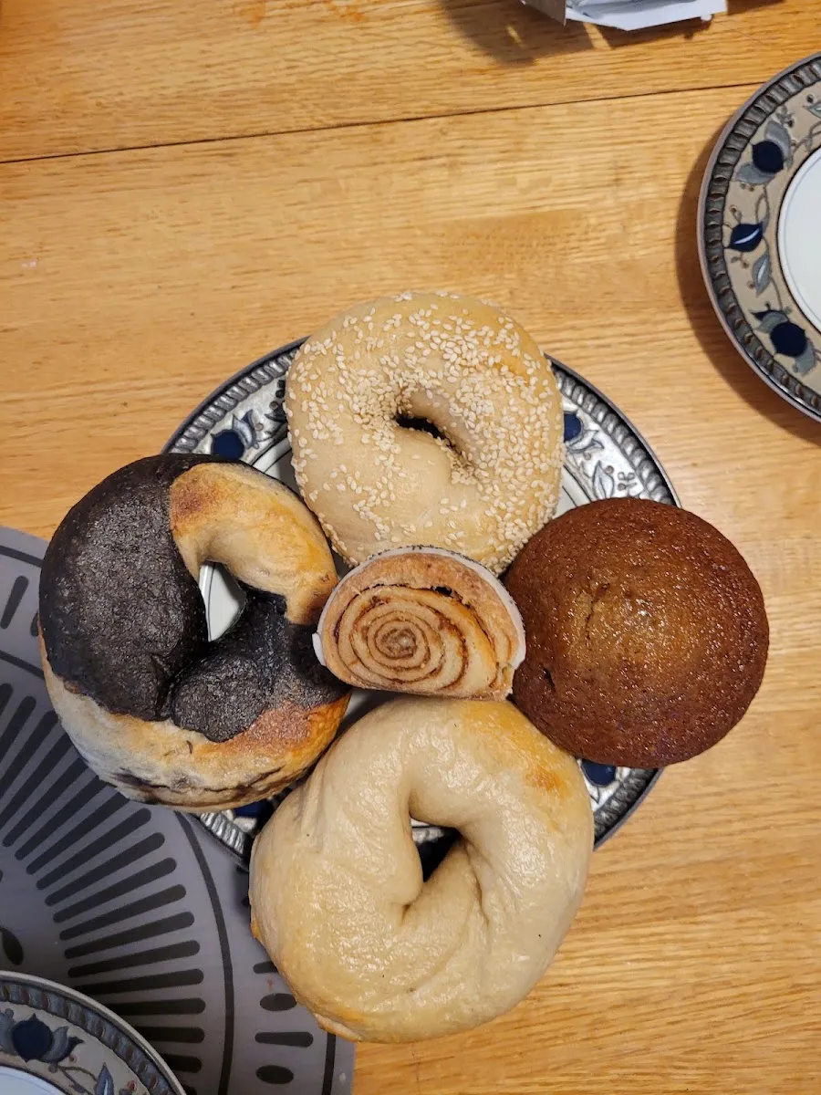 Pigeon Bagels — photo 5