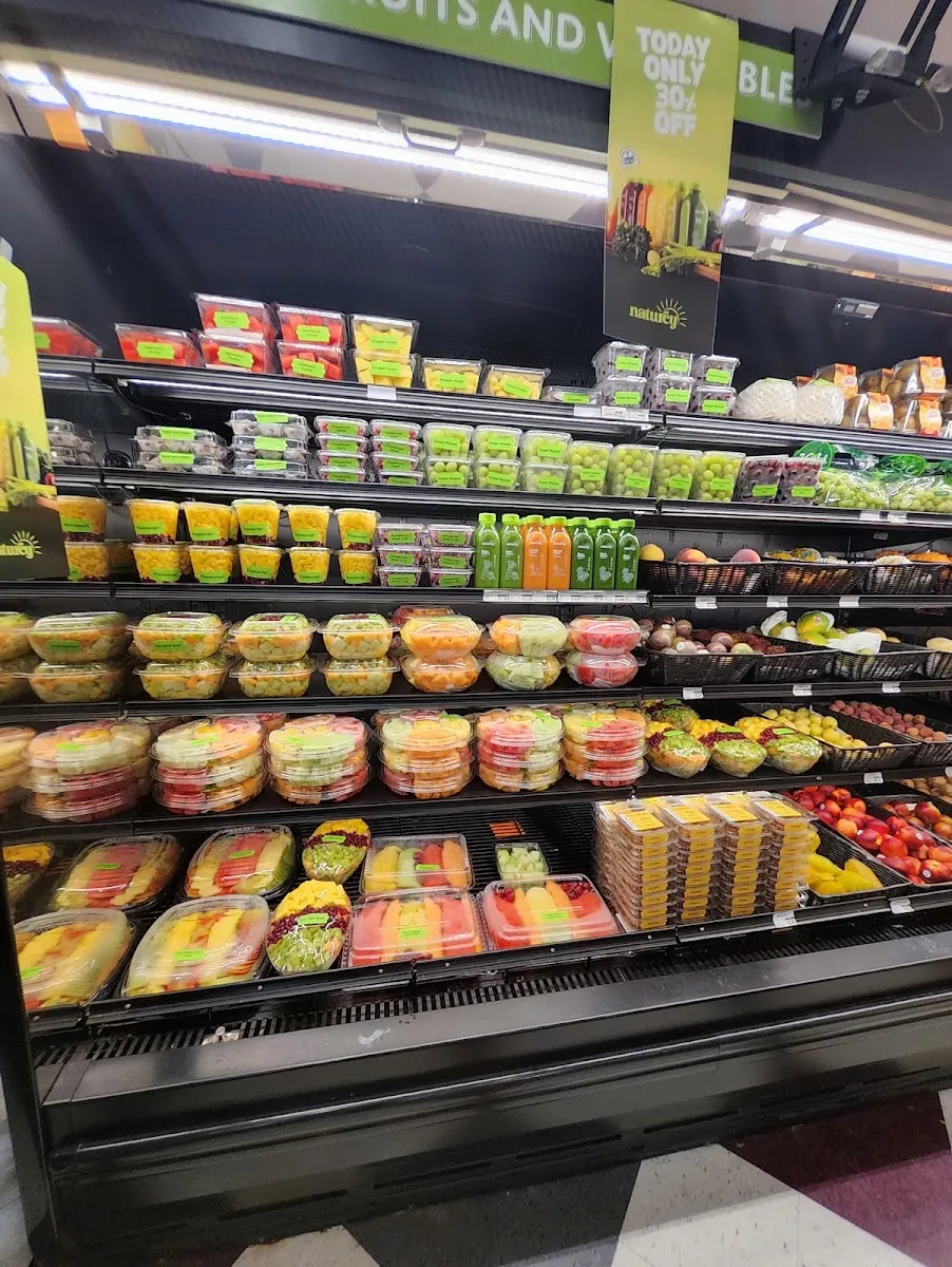 Pineapple Supermarket — photo 8