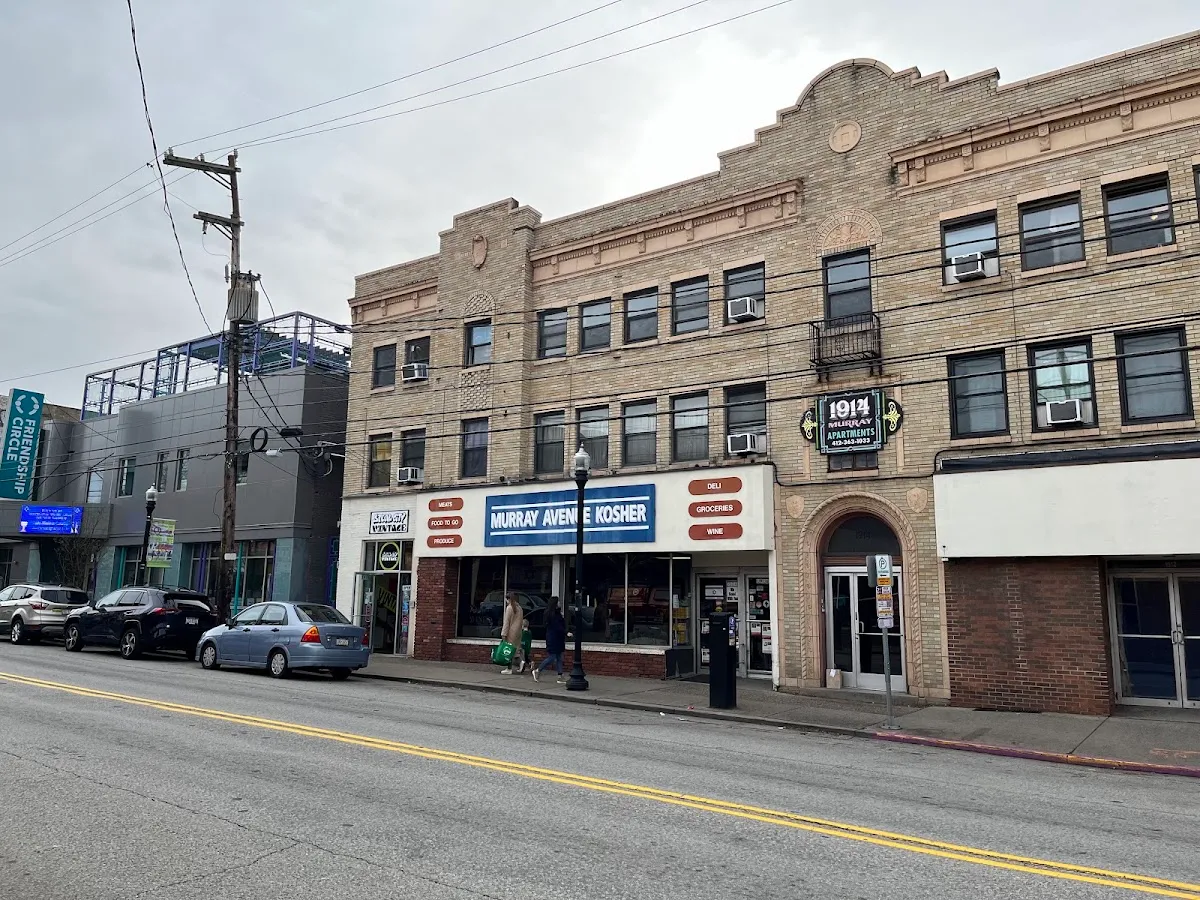 Pinsker's Judaica Center — photo 6