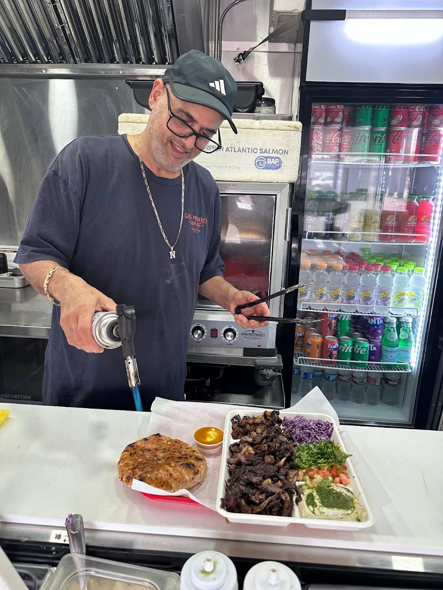 Pita Plus Plus Shawarma — photo 6