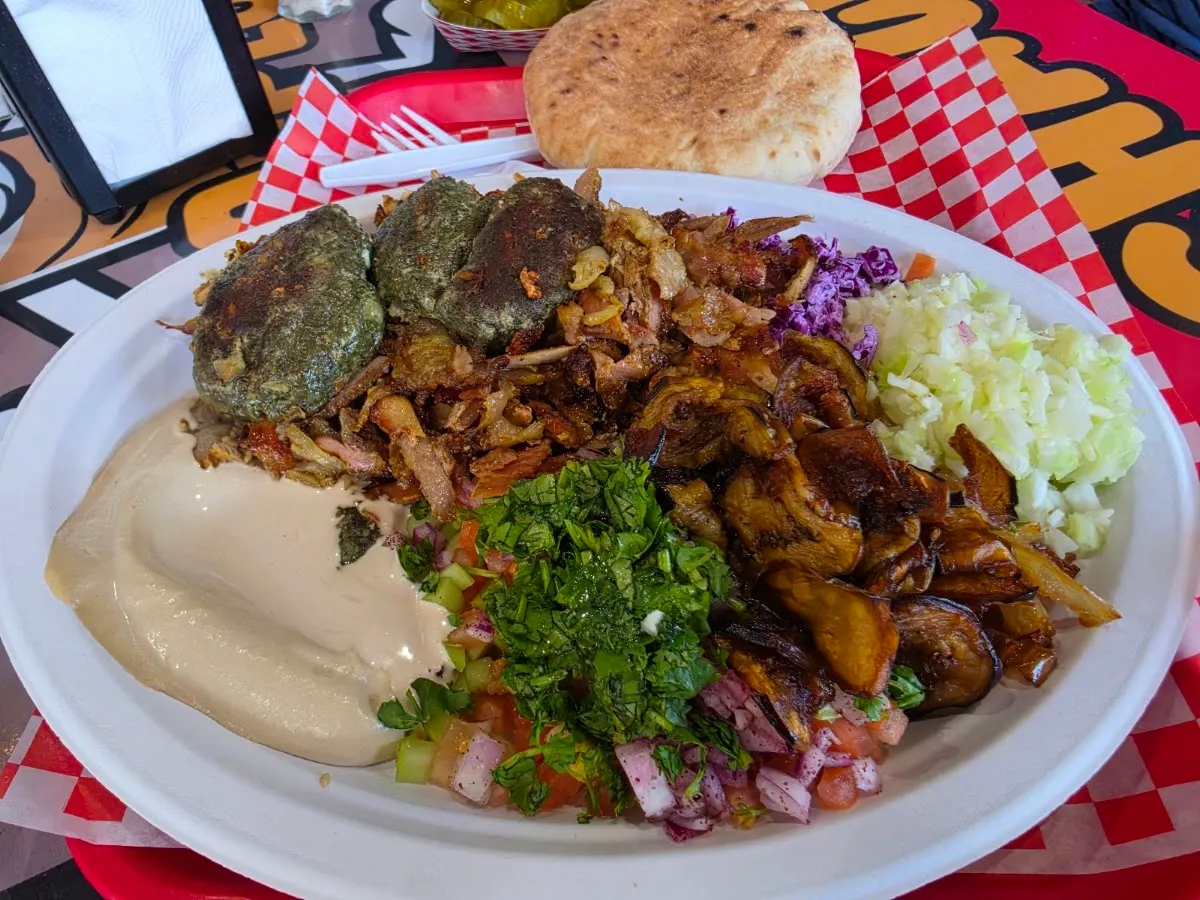 Pita Plus Plus Shawarma — photo 9