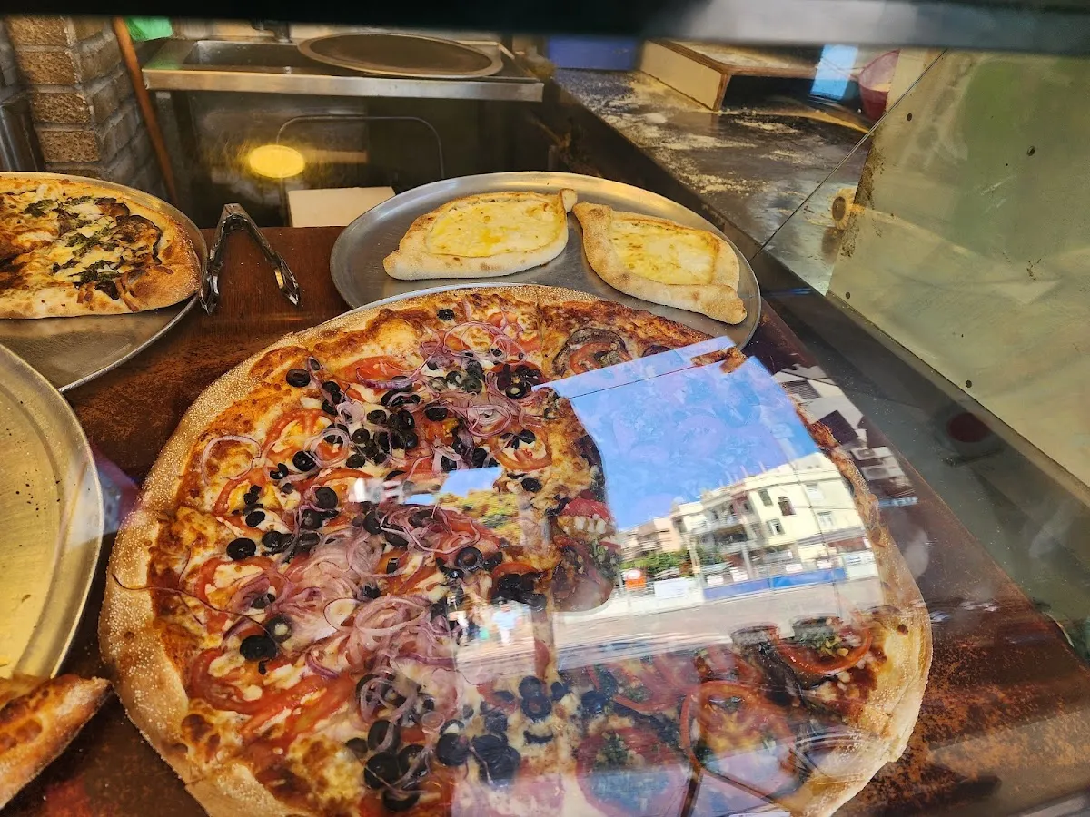 Pizza and Tortilla — photo 2