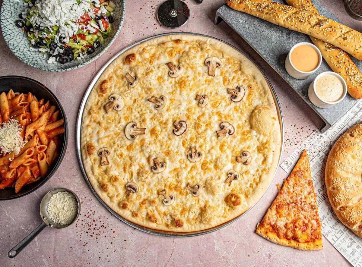 Pizza BeMeshulash — photo 2