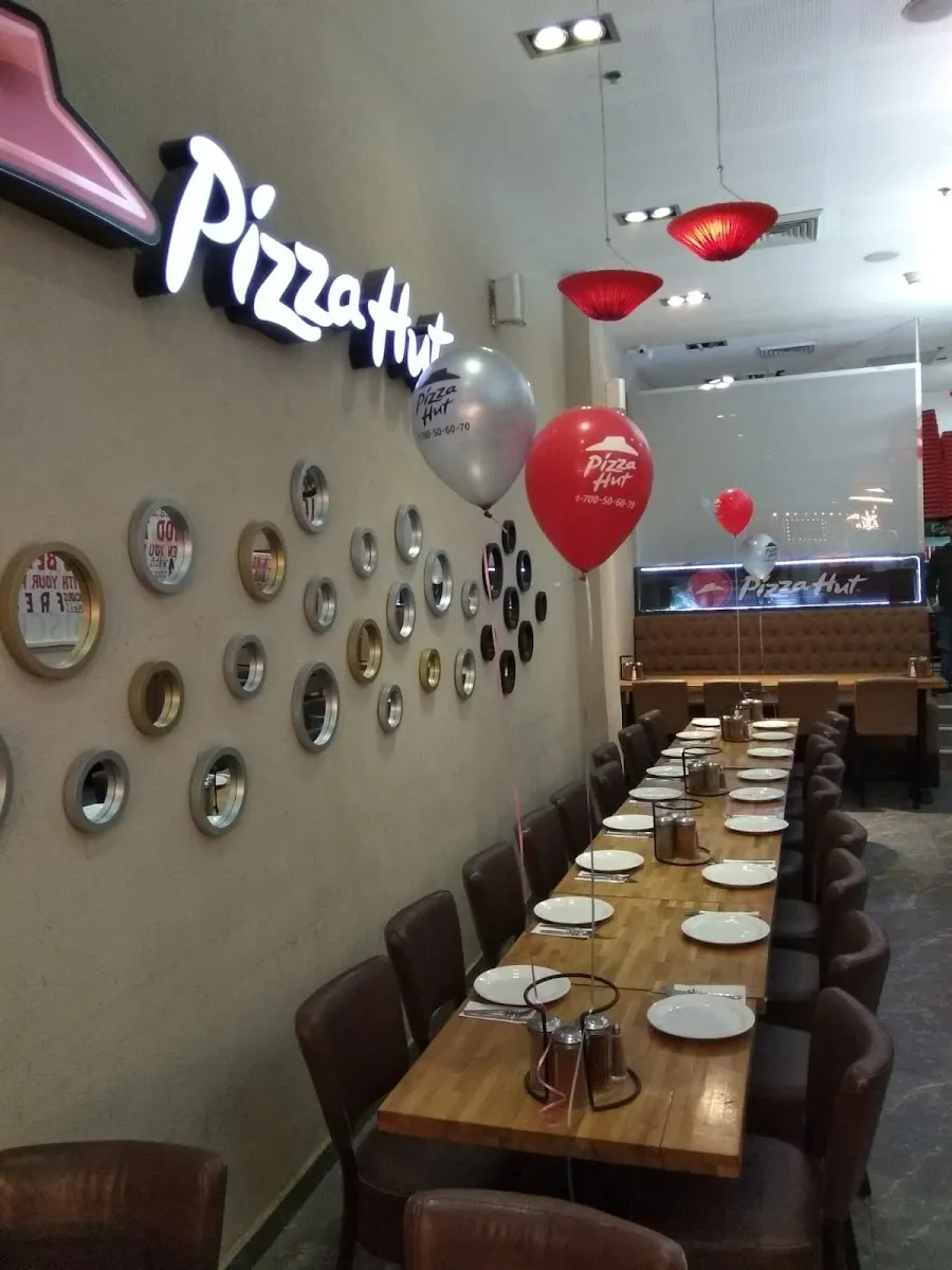 Pizza Hut (Kanyon Malcha) — foto 4