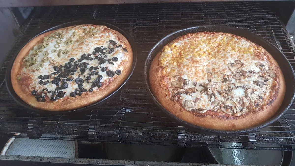 Pizza Hut (Marom Nave) — foto 3