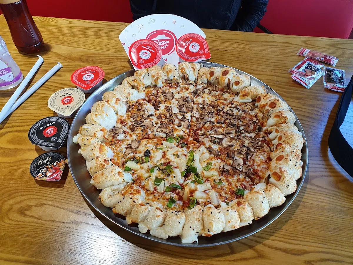 Pizza Hut (Talpiot) — foto 3