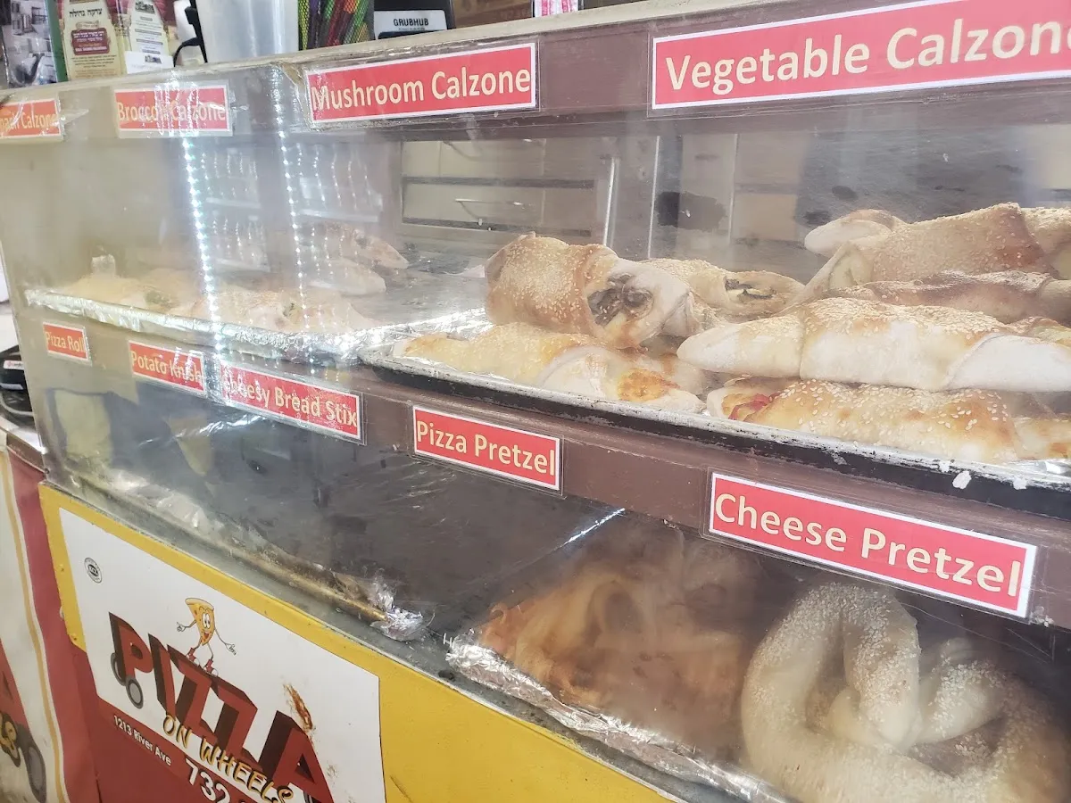 Pizza on Wheels — photo 3