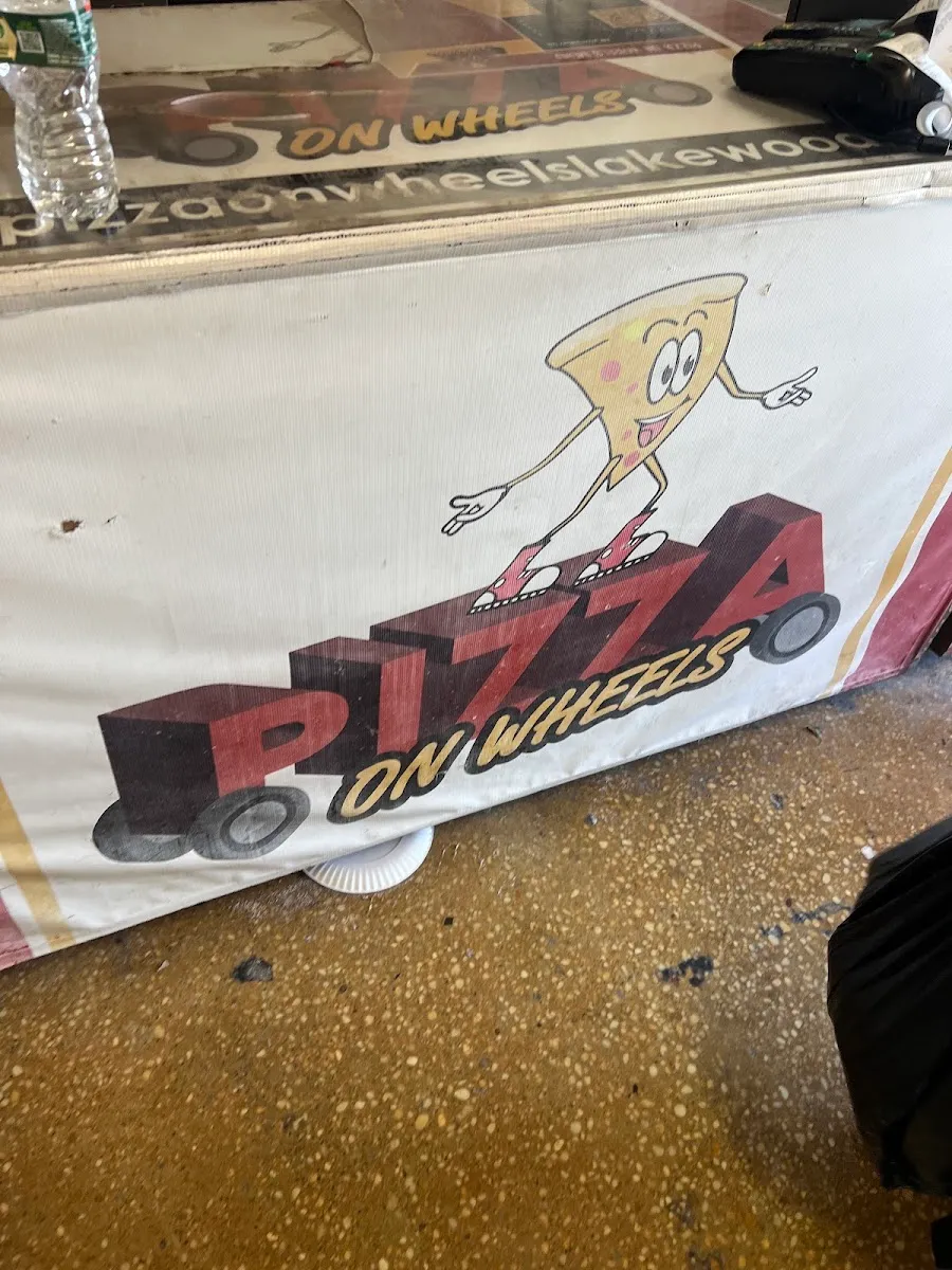 Pizza on Wheels — photo 4