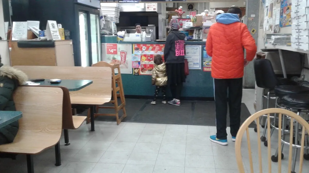 Pizza Pious — photo 5