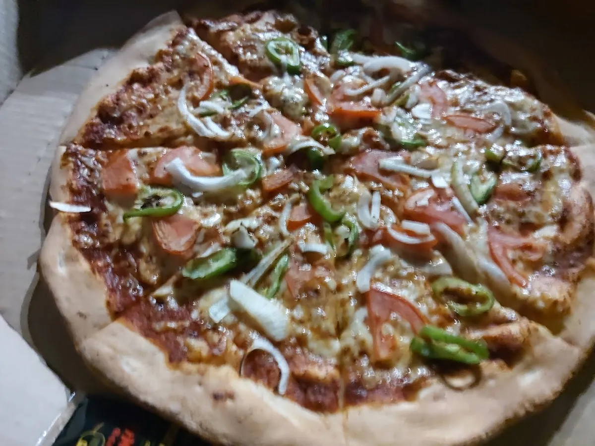 Pizza Shemesh (Derech Yitzchak Rabin) — photo 2