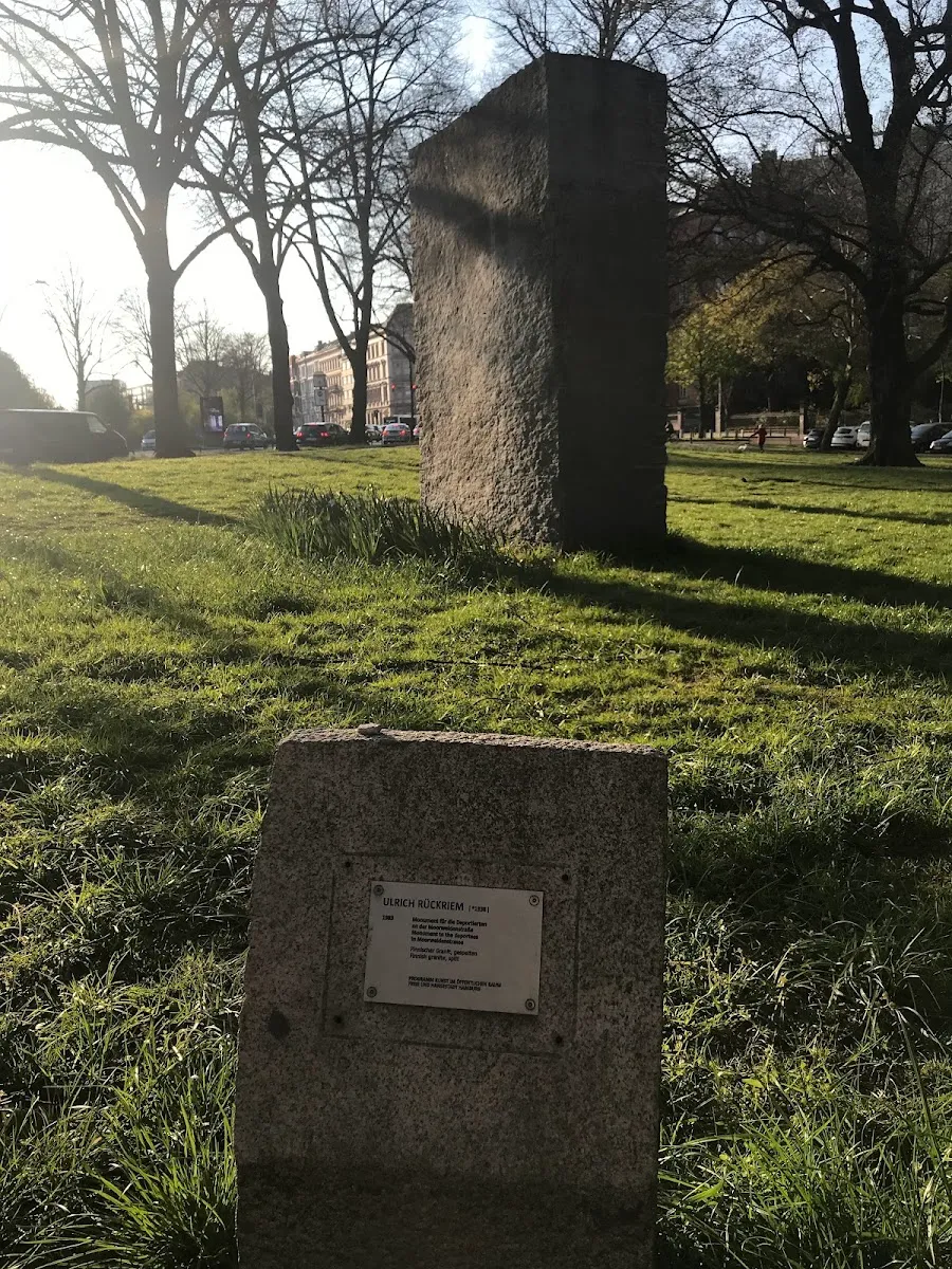 Platz der Jüdischen Deportierten — foto 6
